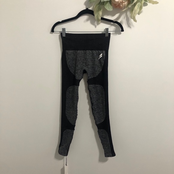 Doyoueven Impact Seamless Leggings - Picture 5 of 11